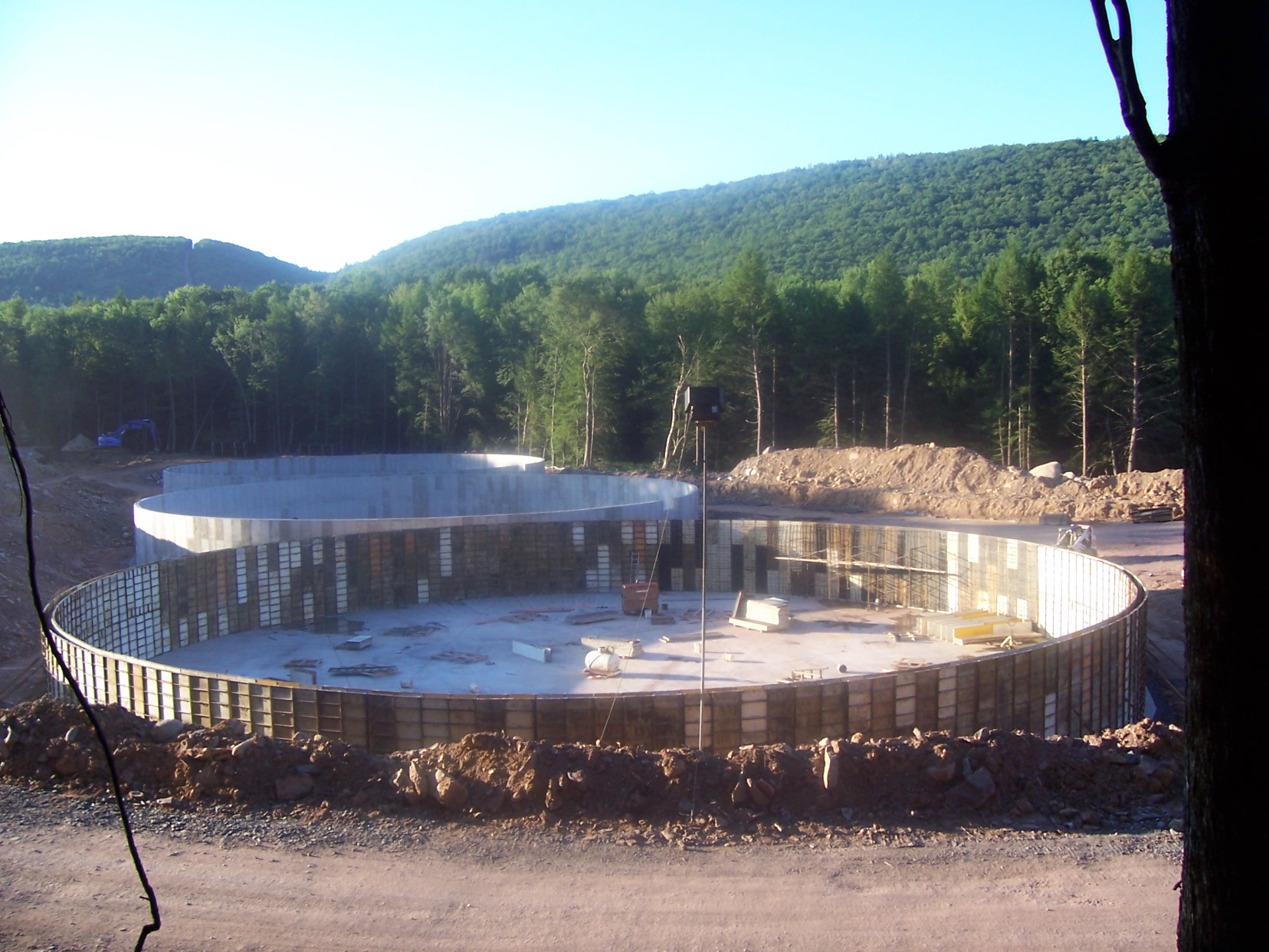 8 24 05 preparing to pour side walls of concrete limestone tanks