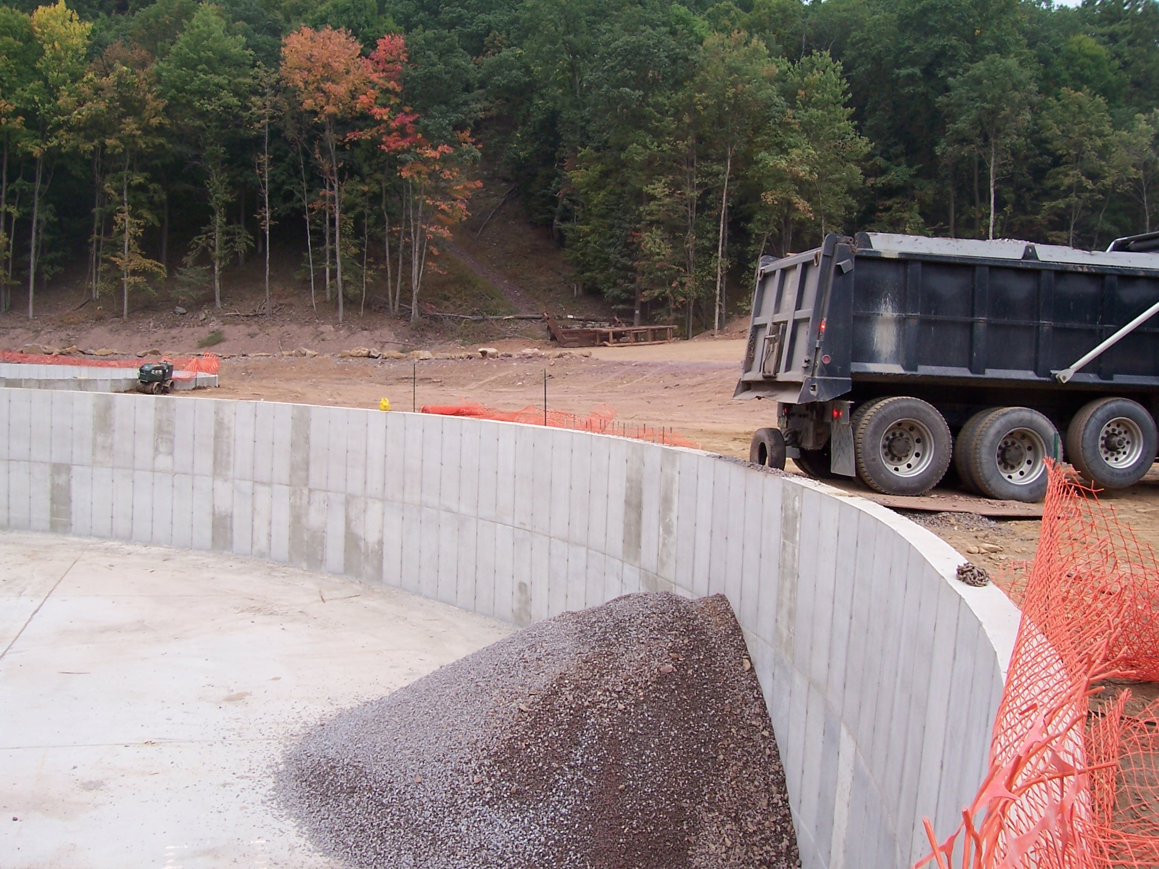 9 14 05 stone bedding material additions to tanks bottoms
